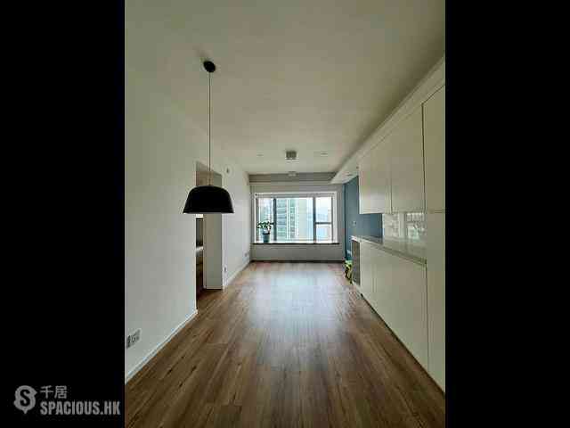 Sheung Wan - Queen's Terrace 09