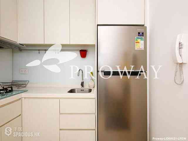 Wan Chai - Convention Plaza Apartments 06