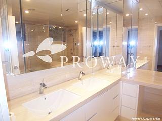 Repulse Bay - Fortuna Court 06