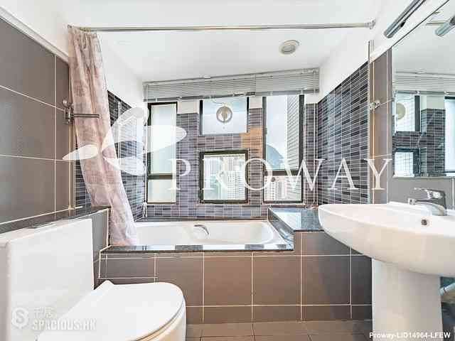 Mid Levels Central - Birchwood Place 09