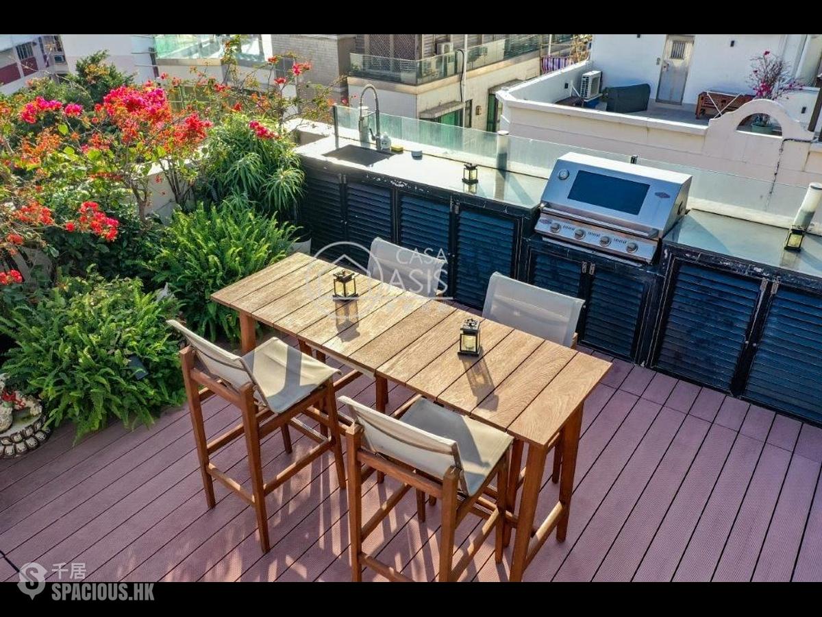 Pok Fu Lam - 18-22, Crown Terrace 01