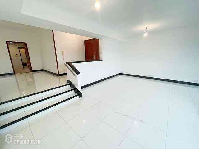 Repulse Bay - Pine Crest 03
