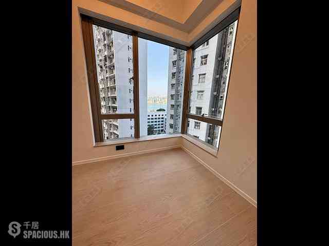 Quarry Bay - Finnie 09