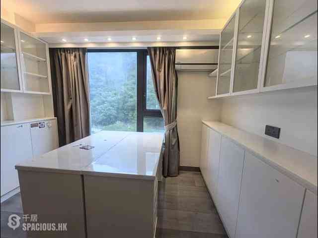 Jardines Lookout - Wing On Towers Block 1 12