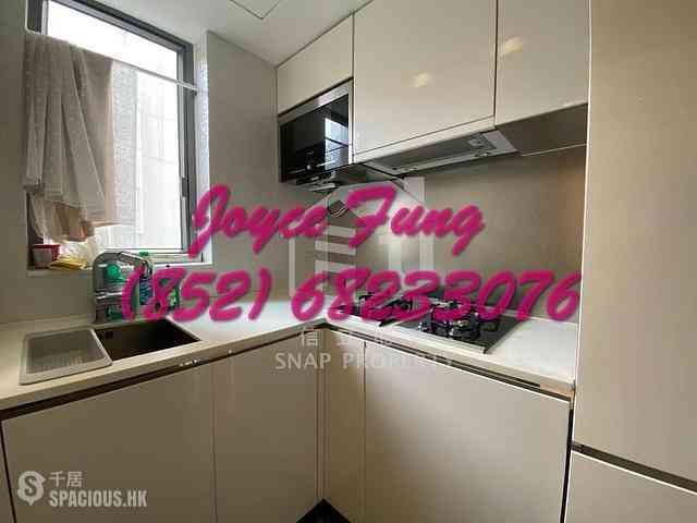Soho - Centrepoint 01