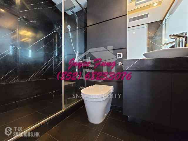Soho - Centrestage 09