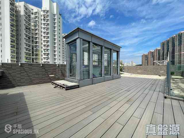 Tseung Kwan O - The Papillons Block 1 05