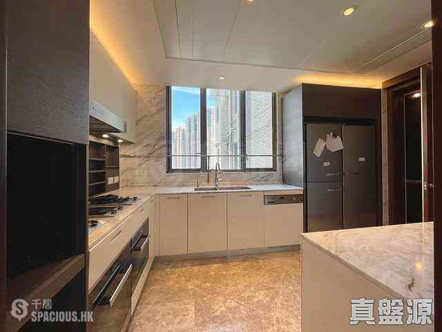 Tseung Kwan O - The Papillons Block 1 08
