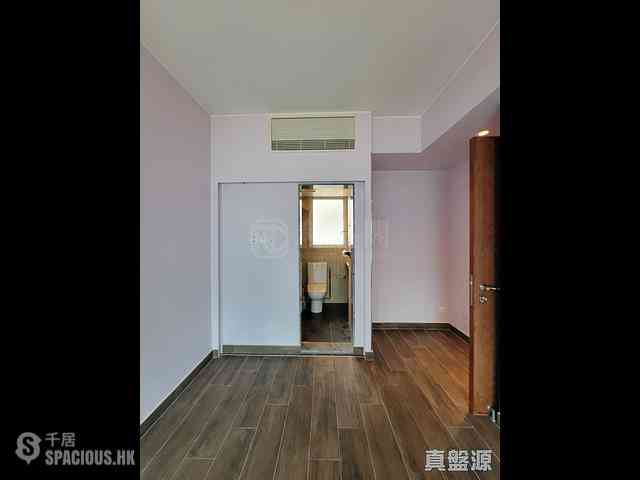 West Kowloon - The Harbourside Block 2 04