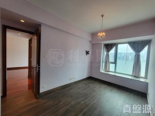 West Kowloon - The Harbourside Block 1 02