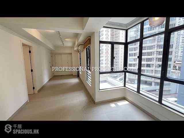 Happy Valley - Panny Court 02