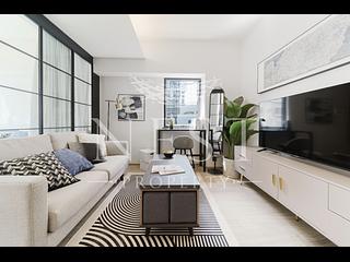 Central - 108-110, Wellington Street 02