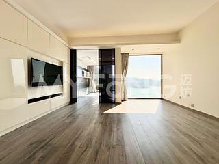 Repulse Bay - The Beachfront 02