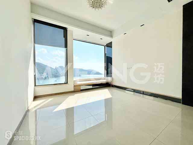 Repulse Bay - The Beachfront 05