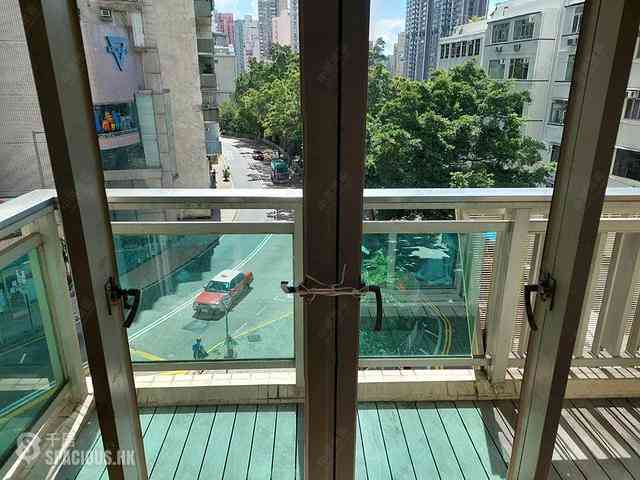 Sai Ying Pun - Centre Place 52