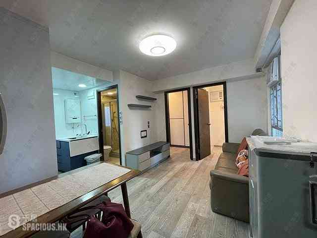 Mid Levels Central - Midland Court 07