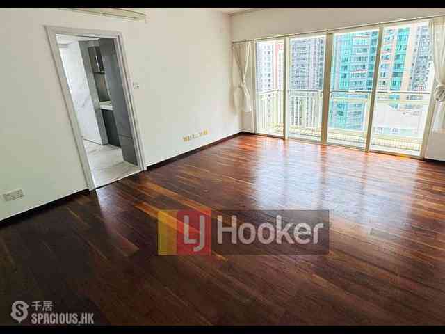 Soho - Centrestage 01