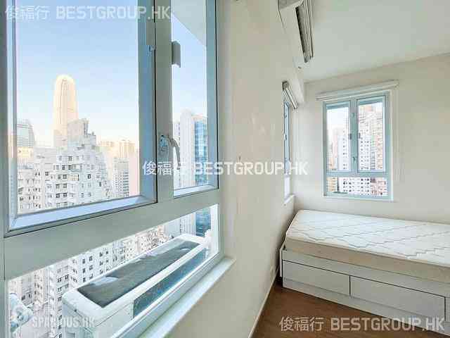 Soho - Ying Pont Building 01