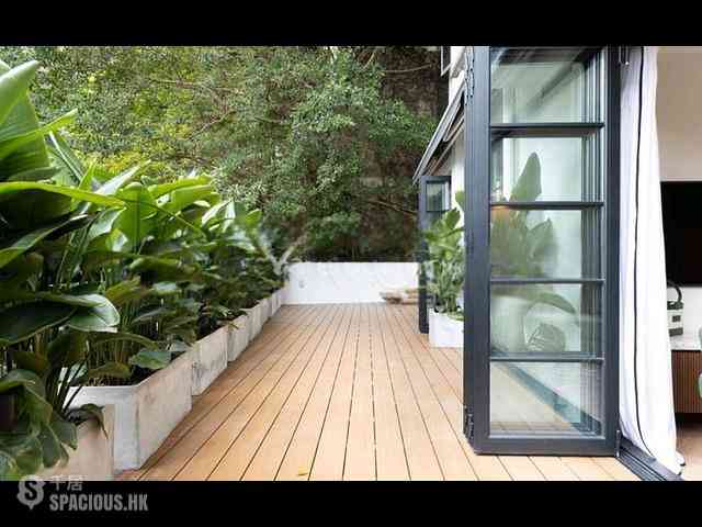 Stubbs Road - The Notting Hill 03