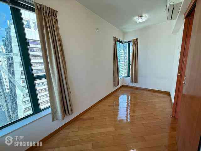 Sheung Wan - Medal Court 03