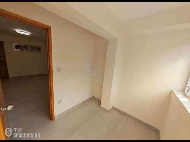 Quarry Bay - Tai Lung House 03
