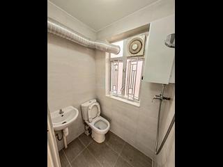 Quarry Bay - Tai Lung House 08