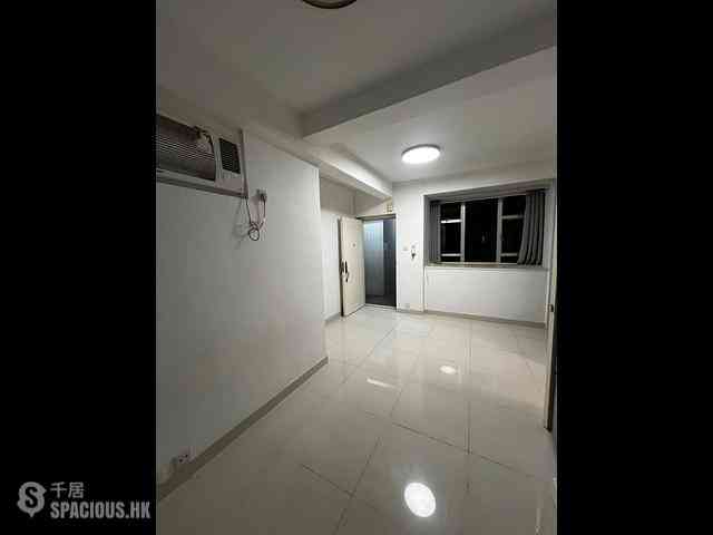 Tsim Sha Tsui - Shun Fai Building 01