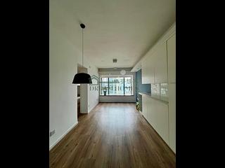 Sheung Wan - Queen's Terrace 02