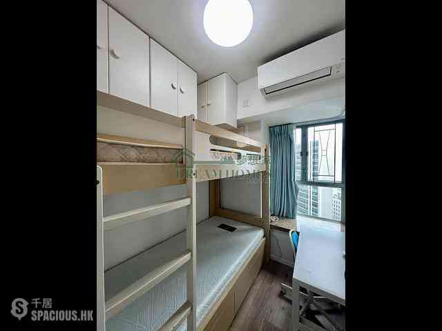 Sheung Wan - Queen's Terrace 07