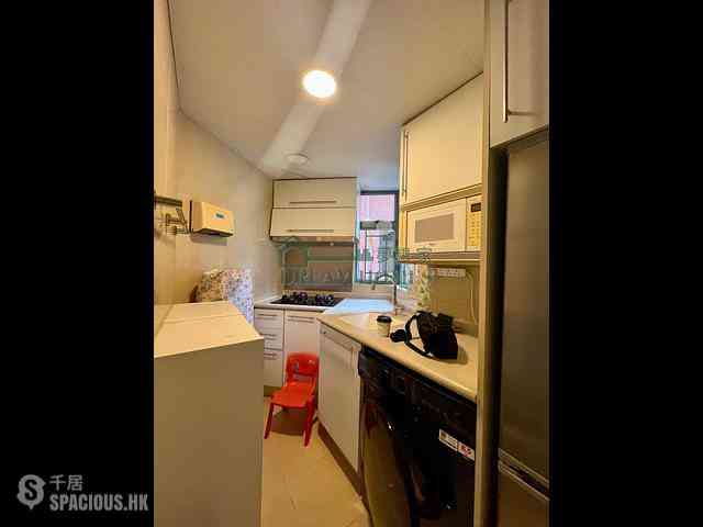 Sheung Wan - Queen's Terrace 10