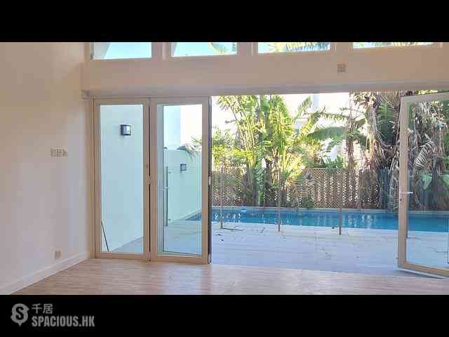 Clear Water Bay - Golden Lake Villa 04