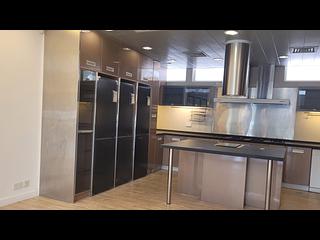 Clear Water Bay - Golden Lake Villa 07