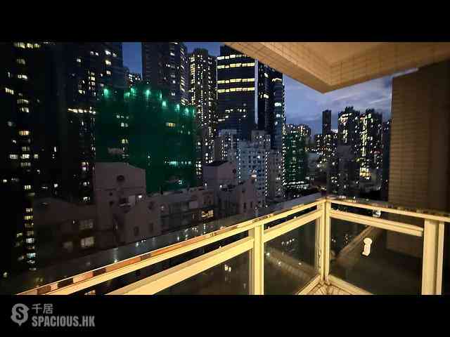 Soho - Centrestage 03