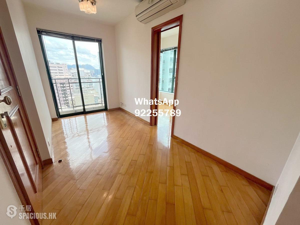 Sheung Wan - Medal Court 01