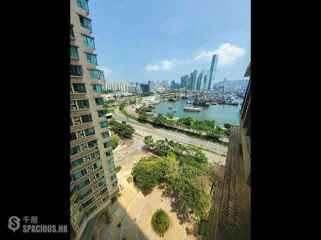 Tai Kok Tsui - Island Harbourview Block 9 01