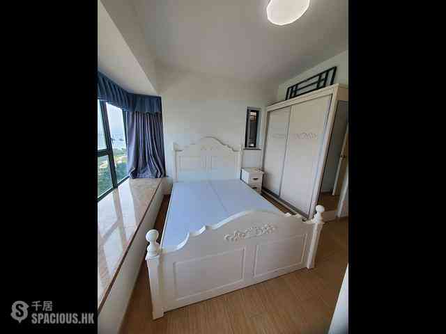 Tai Kok Tsui - Island Harbourview Block 9 04