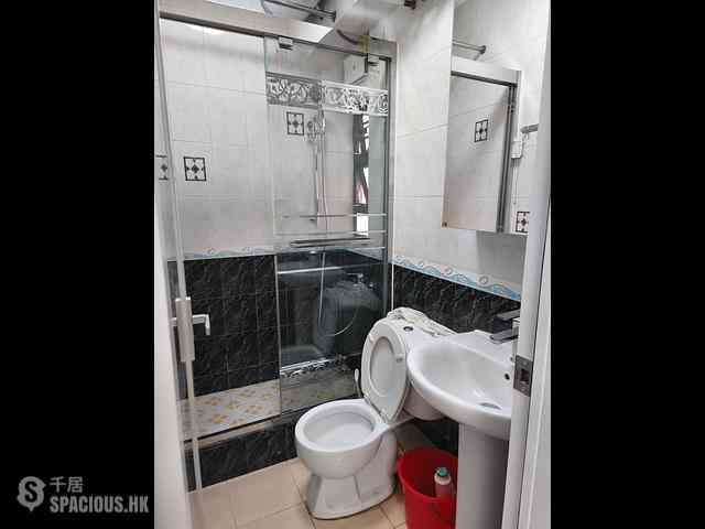 Shek Tong Tsui - Mei Sun Lau Block A 06
