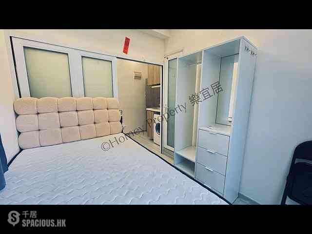 Tsim Sha Tsui - Ocean View Court 06