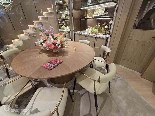 Yau Yat Chuen - Pavilia Rosa 03