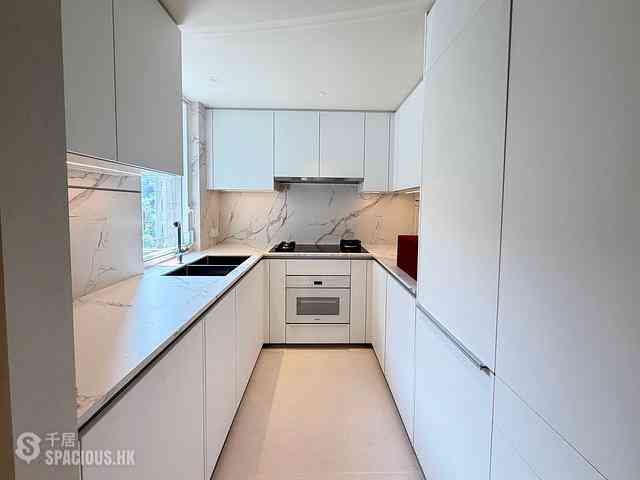 Wan Chai - 33 Kennedy Road 03