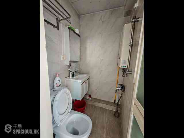 Sai Ying Pun - Rex Building 07