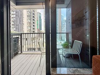 Sai Ying Pun - The Queens 03