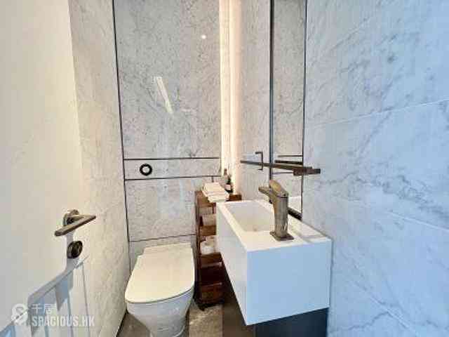 Wan Chai - Eight Star Street 19