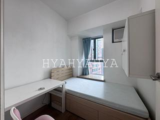 Sheung Wan - Queen's Terrace 02