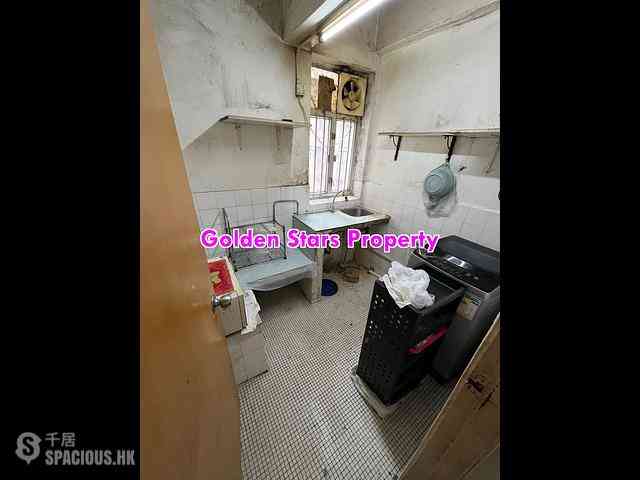 Sai Ying Pun - 230-232, Des Voeux Road West 04