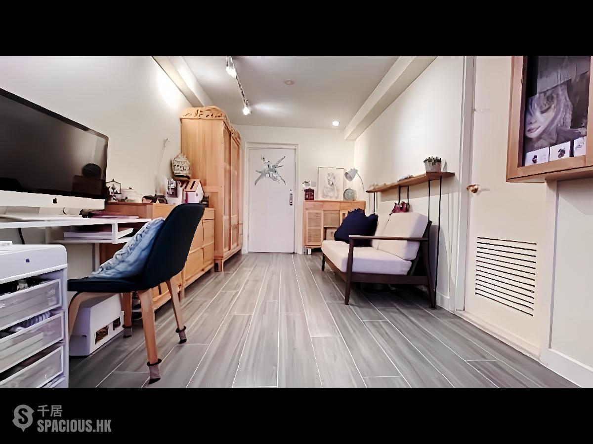 Stubbs Road - The Notting Hill 01