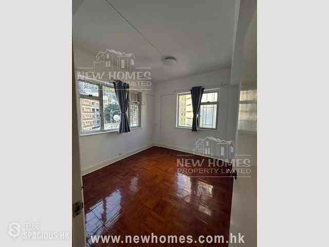 Tai Hang - Kan Oke House 04