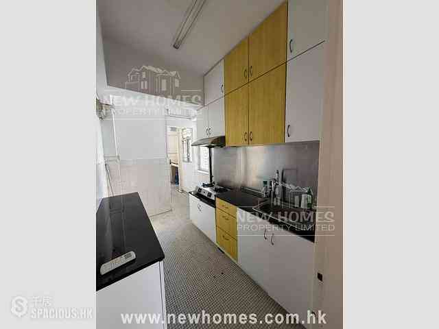 Tai Hang - Kan Oke House 05