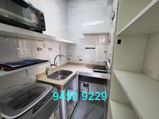 Sai Ying Pun - Kam Kwan Building 06