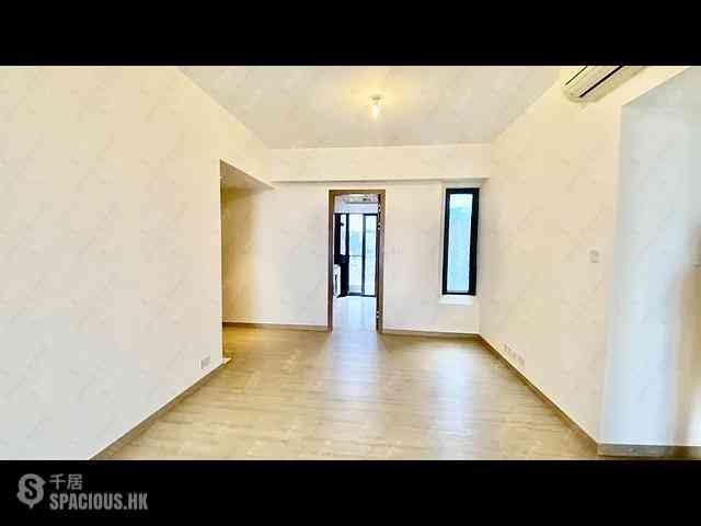 Mid Levels Central - Arezzo 03